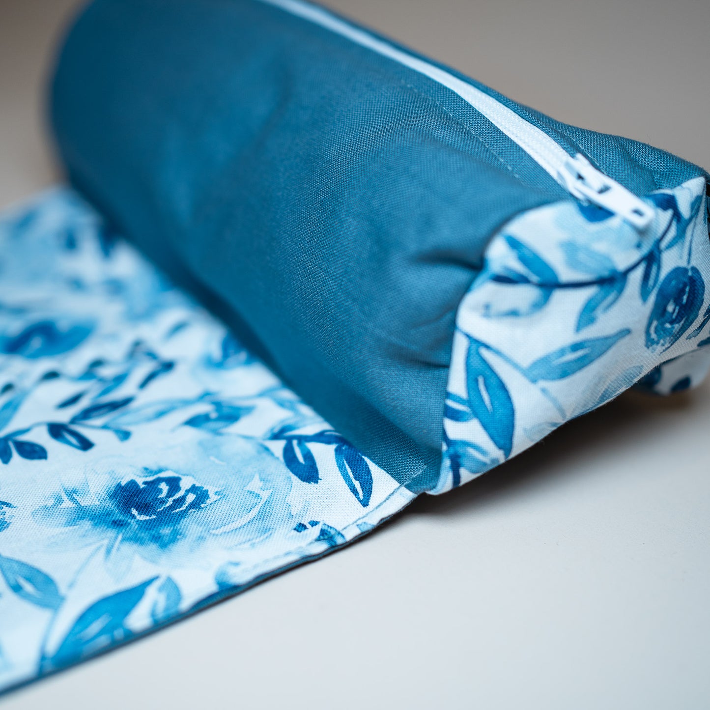 Federmäppchen Flower hellblau